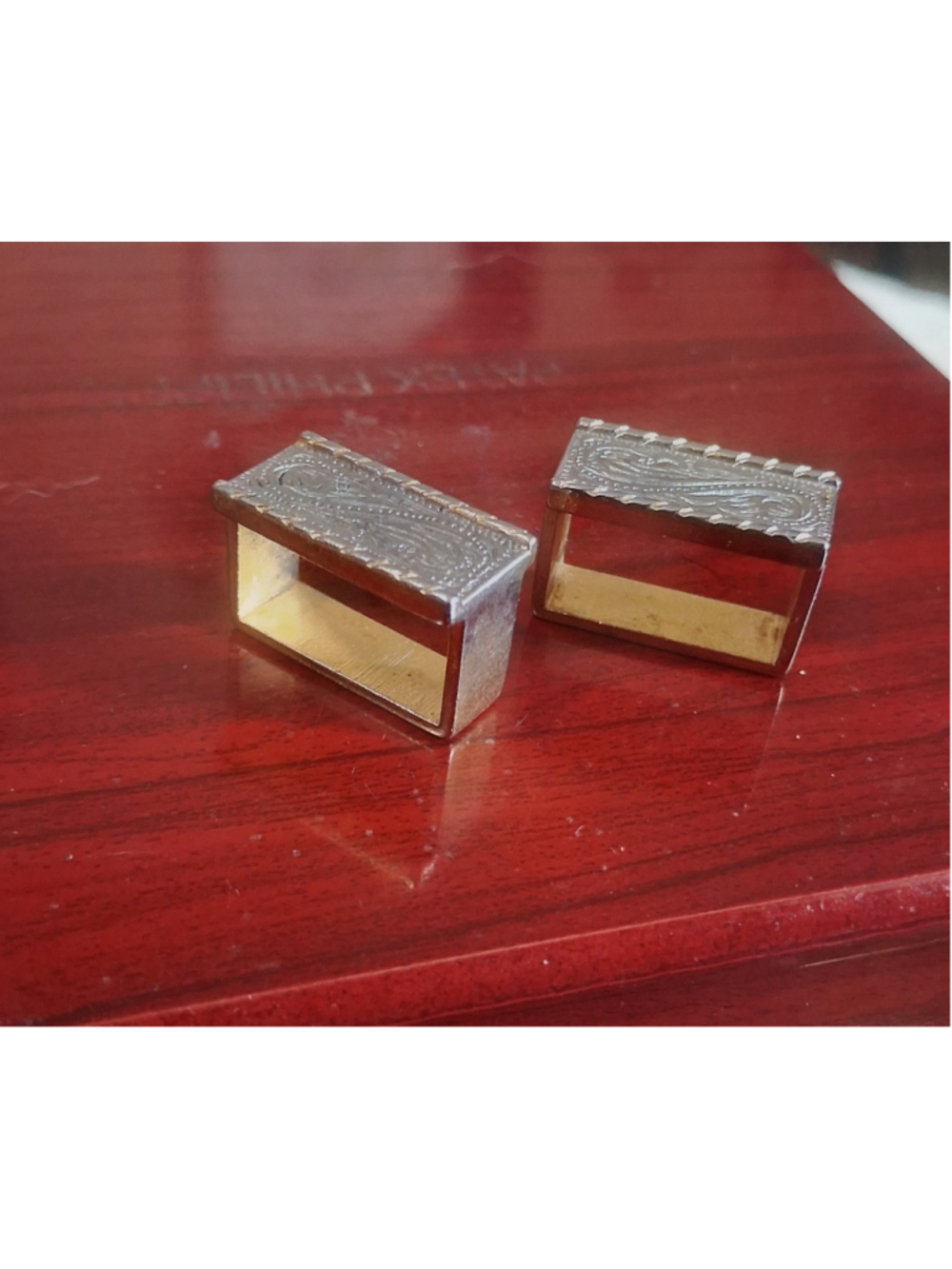 Vintage Gold Tone Rectangular Strap Keepers Belt Watch